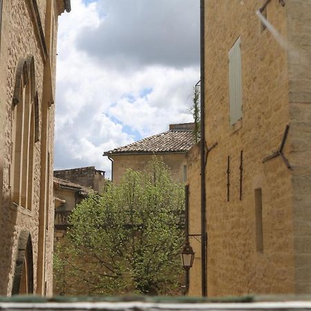 In Situ B&B Uzes Luaran gambar