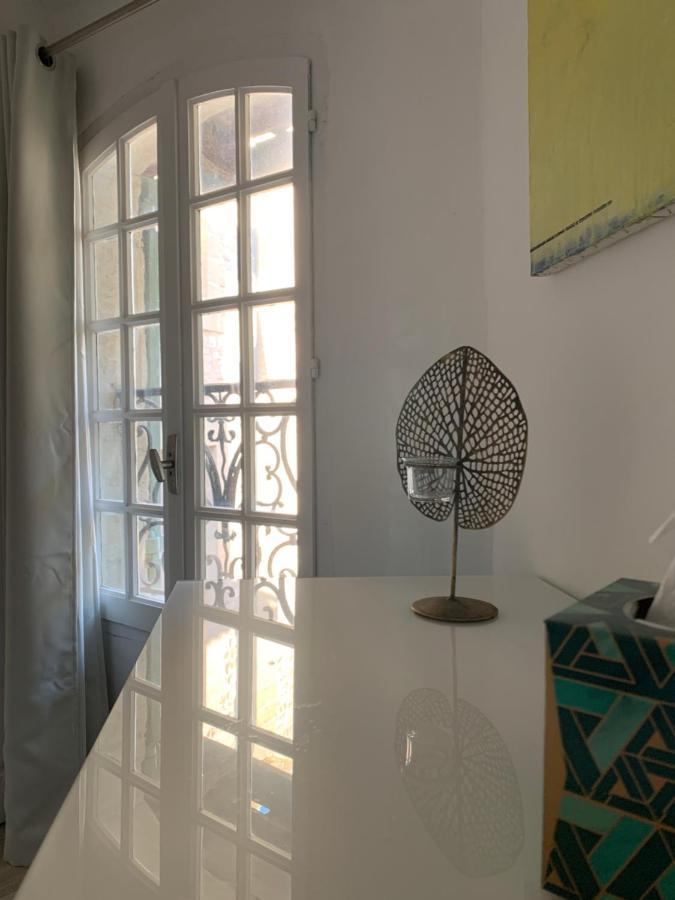 In Situ B&B Uzes Luaran gambar